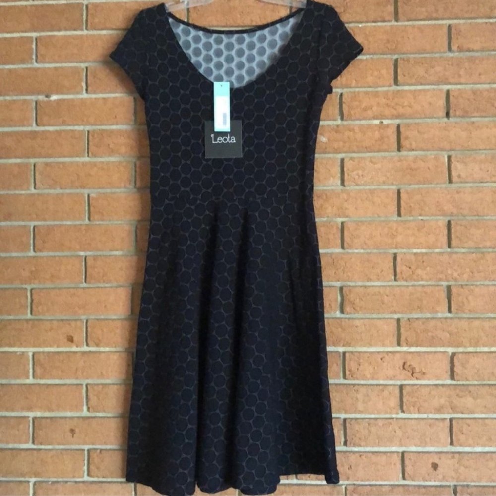 🖤LEOTA🖤WYATT TONAL CIRCLE FIT AND FLARE DRESS🖤 - Picture 9 of 12
